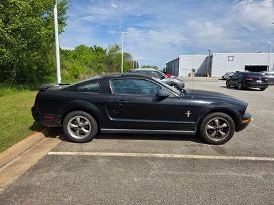 2006 Ford Mustang V6 Deluxe