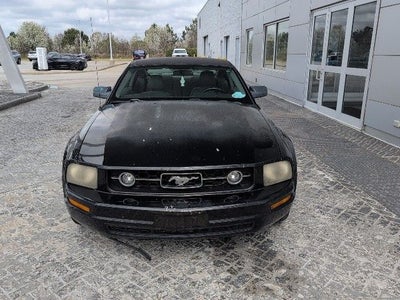 2006 Ford Mustang V6 Deluxe