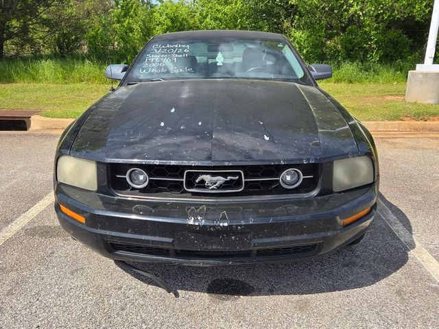 2006 Ford Mustang V6 Deluxe