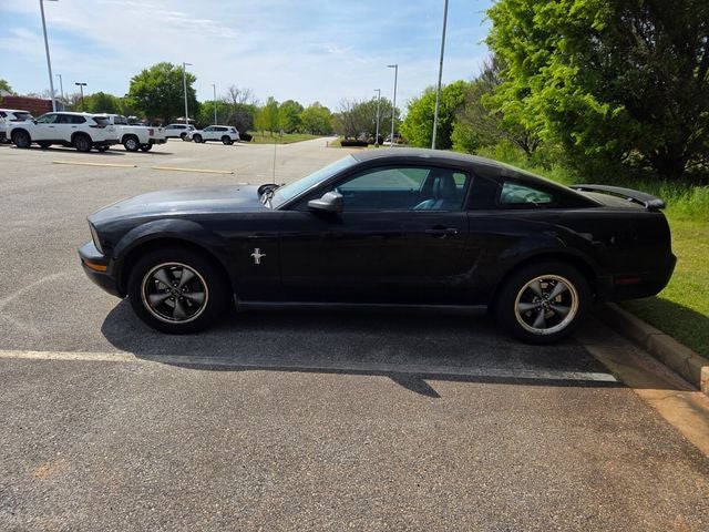 2006 Ford Mustang V6 Deluxe
