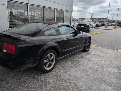 2006 Ford Mustang V6 Deluxe