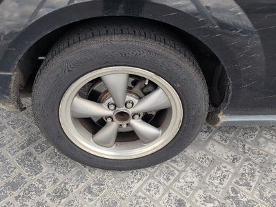 2006 Ford Mustang V6 Deluxe