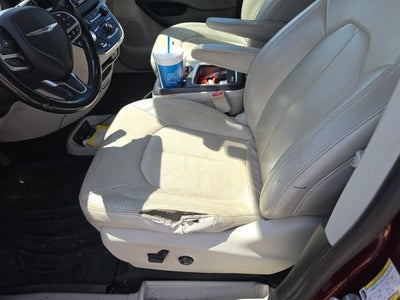 2017 Chrysler Pacifica Touring L Plus