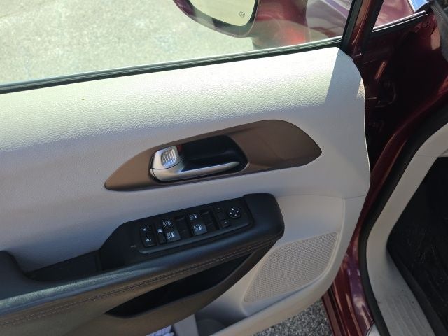 2017 Chrysler Pacifica Touring L Plus
