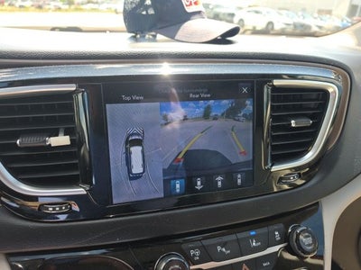 2017 Chrysler Pacifica Touring L Plus