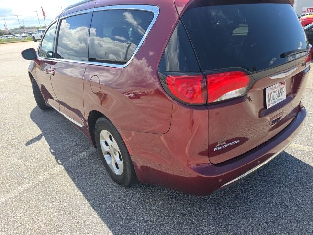 2017 Chrysler Pacifica Touring L Plus