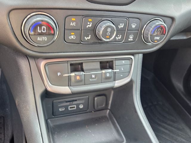 2022 GMC Terrain AT4