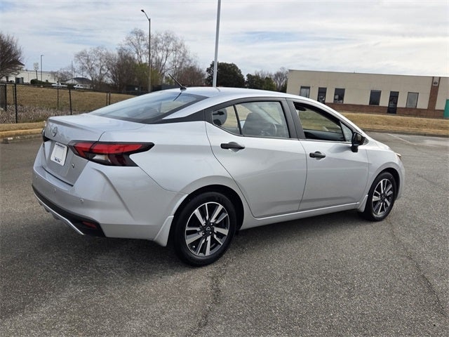 2025 Nissan Versa 1.6 S