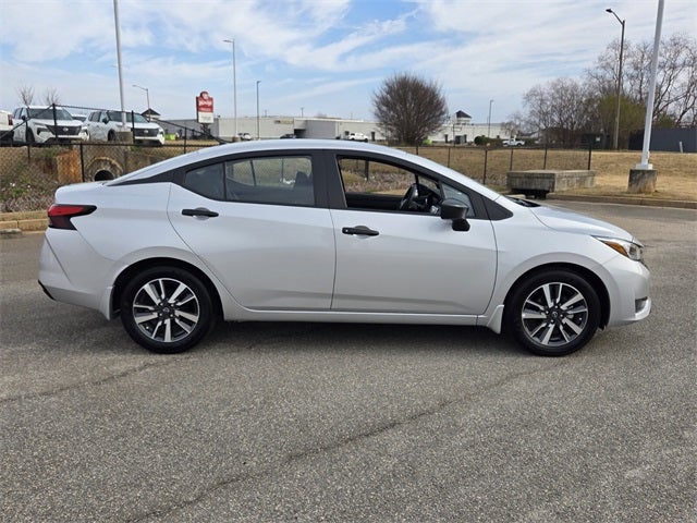 2025 Nissan Versa 1.6 S