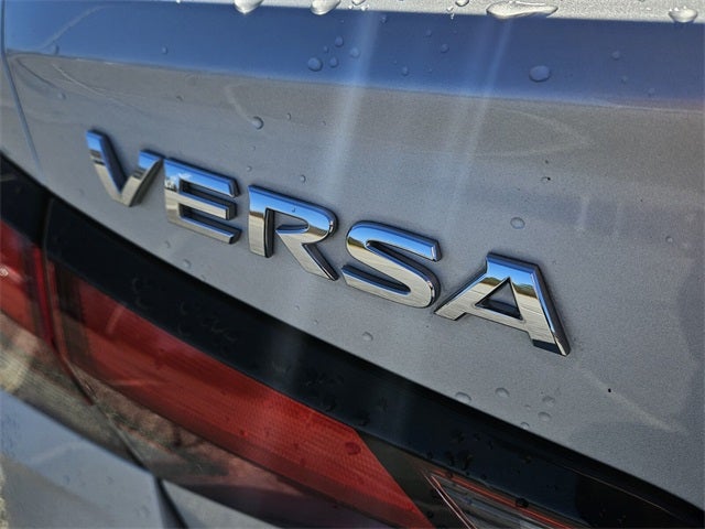 2022 Nissan Versa 1.6 S