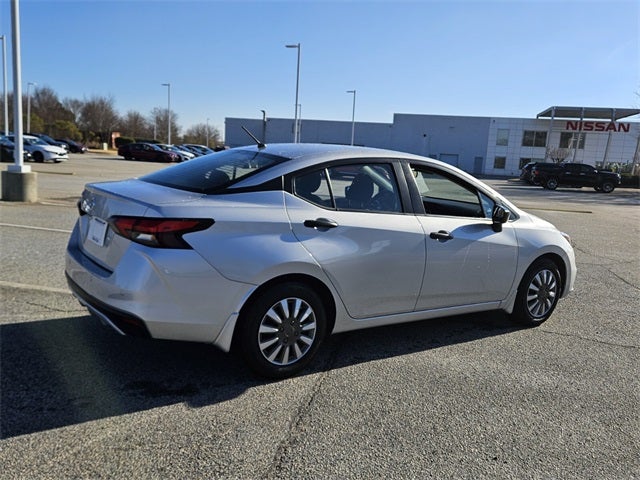 2022 Nissan Versa 1.6 S