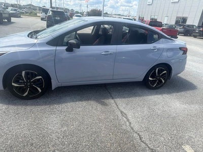 2025 Nissan Versa 1.6 SR