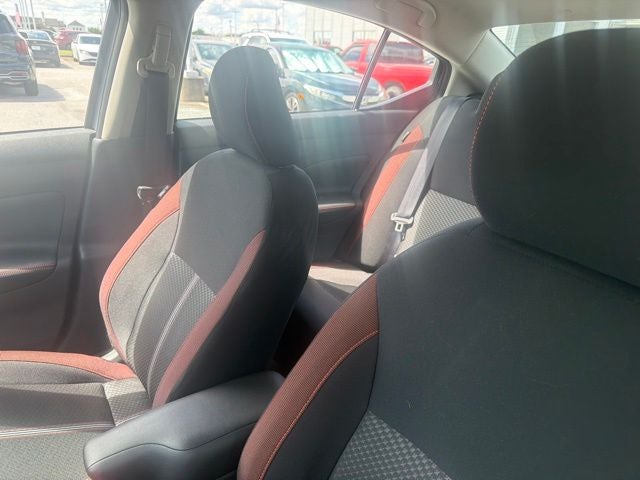 2025 Nissan Versa 1.6 SR