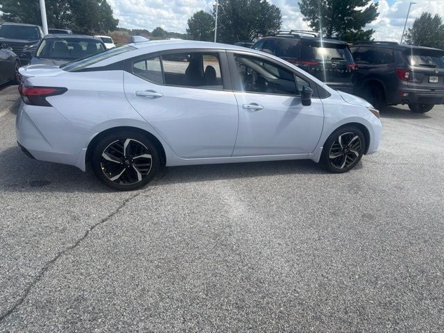2025 Nissan Versa 1.6 SR