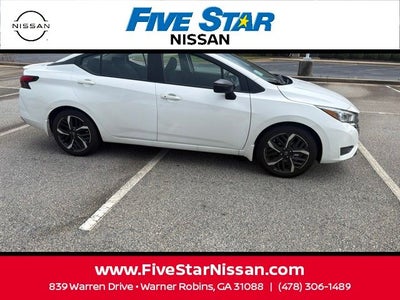 2025 Nissan Versa 1.6 SR