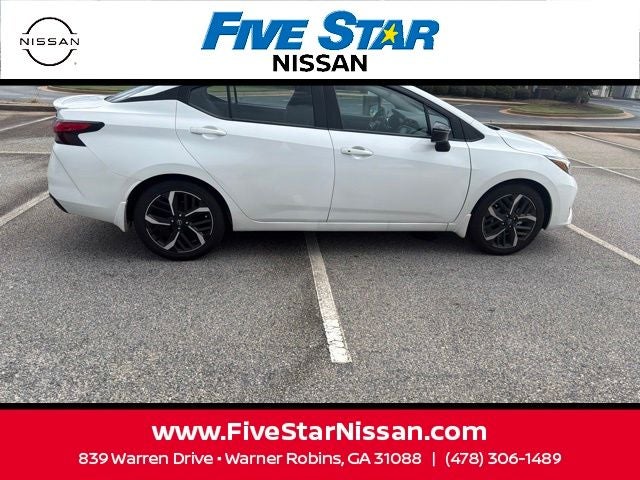 2025 Nissan Versa 1.6 SR