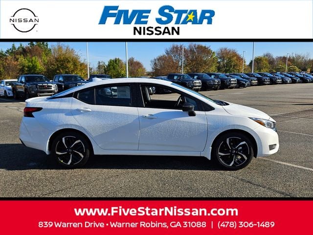 2025 Nissan Versa 1.6 SR