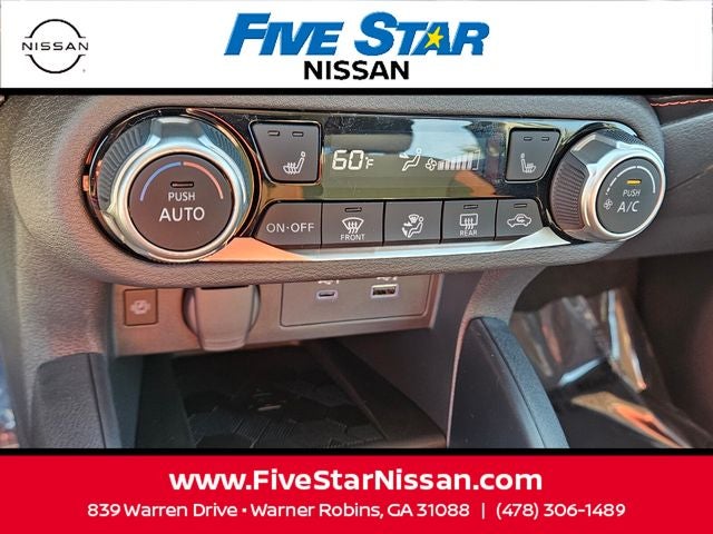 2025 Nissan Versa 1.6 SR