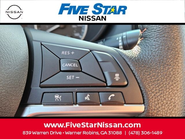 2025 Nissan Versa 1.6 SR