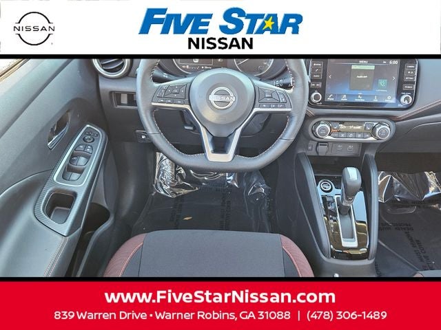 2025 Nissan Versa 1.6 SR