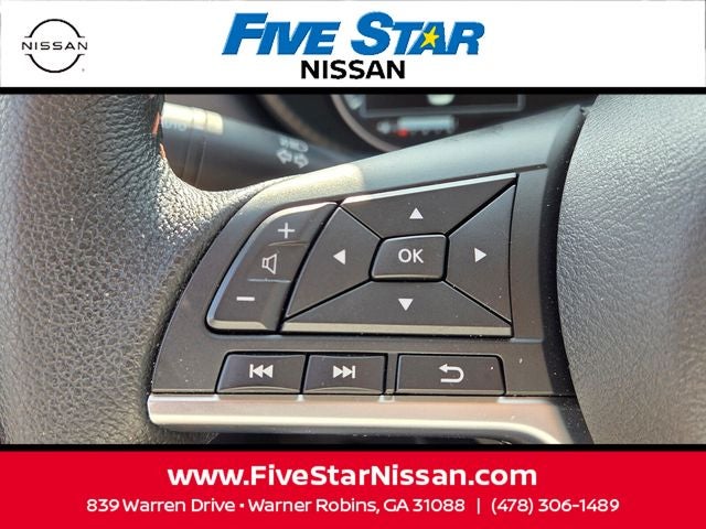 2025 Nissan Versa 1.6 SR