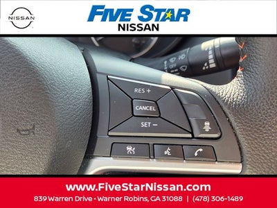 2025 Nissan Versa 1.6 SR