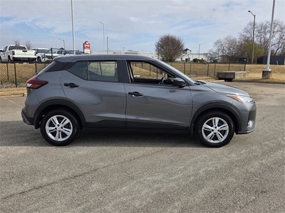 2025 Nissan Kicks Play S