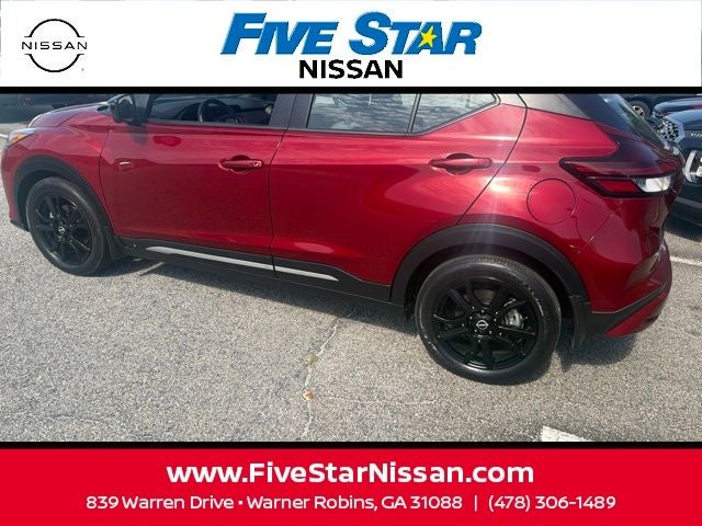 2023 Nissan Kicks SR