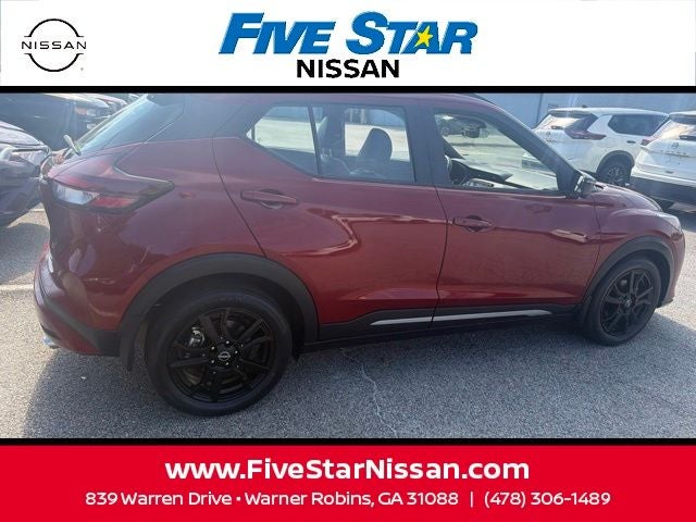 2023 Nissan Kicks SR