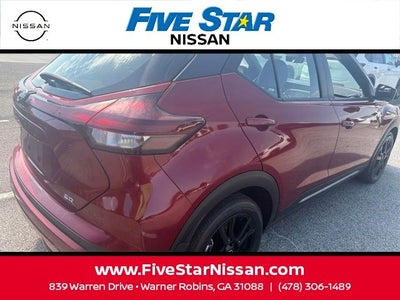 2023 Nissan Kicks SR