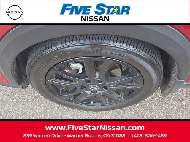 2023 Nissan Kicks SR