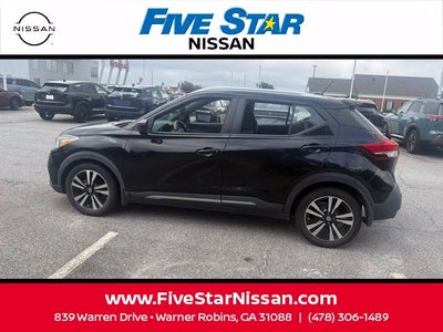 2020 Nissan Kicks SR