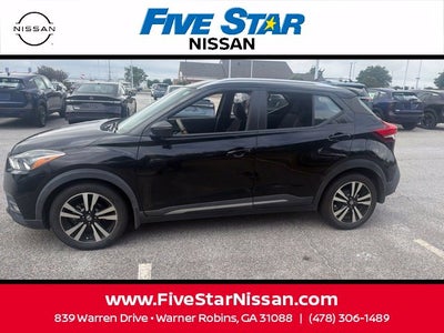 2020 Nissan Kicks SR