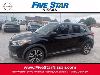 2020 Nissan Kicks SR