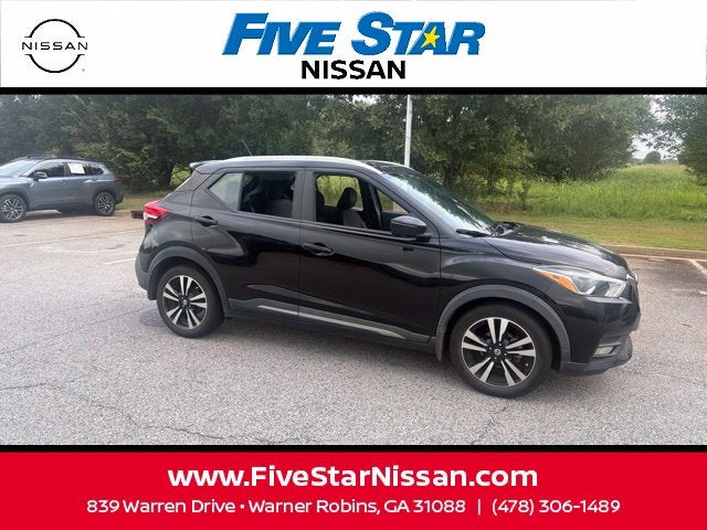 2020 Nissan Kicks SR