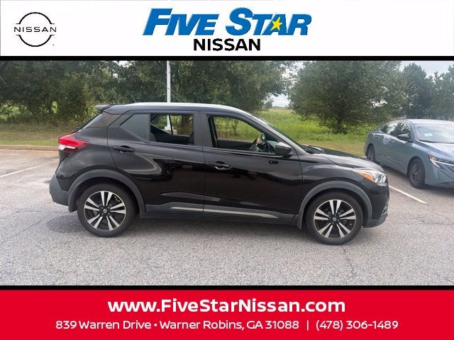 2020 Nissan Kicks SR
