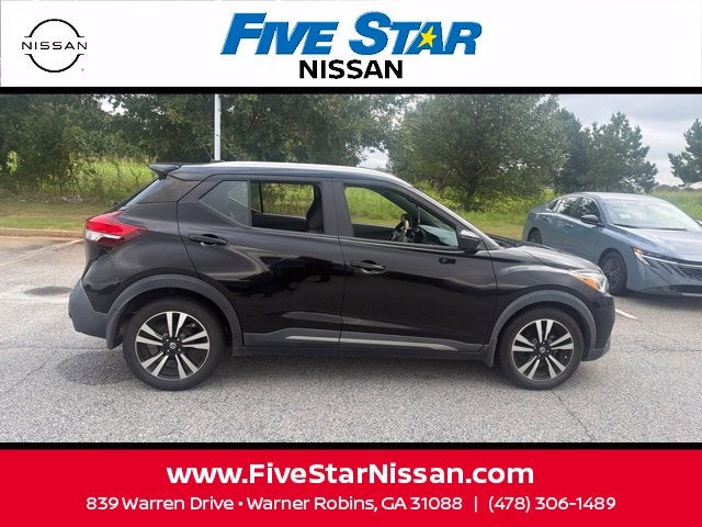 2020 Nissan Kicks SR