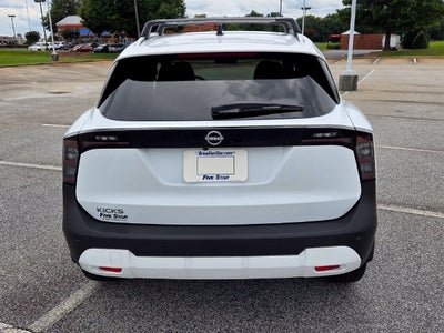 2026 Nissan Kicks SV