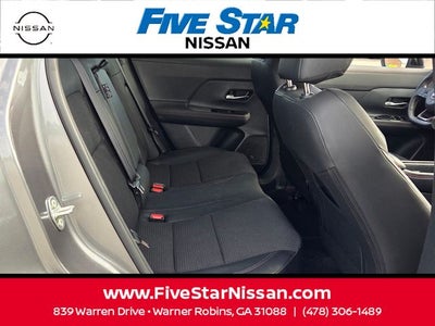2025 Nissan Kicks SR