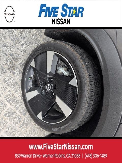 2025 Nissan Kicks SR