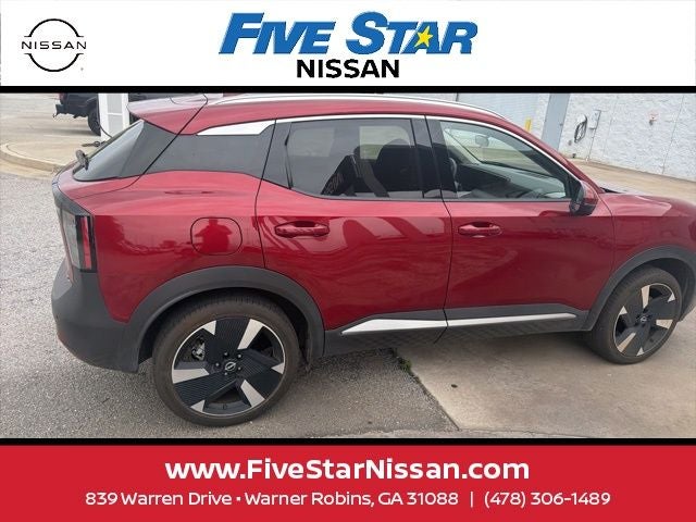 2025 Nissan Kicks SR