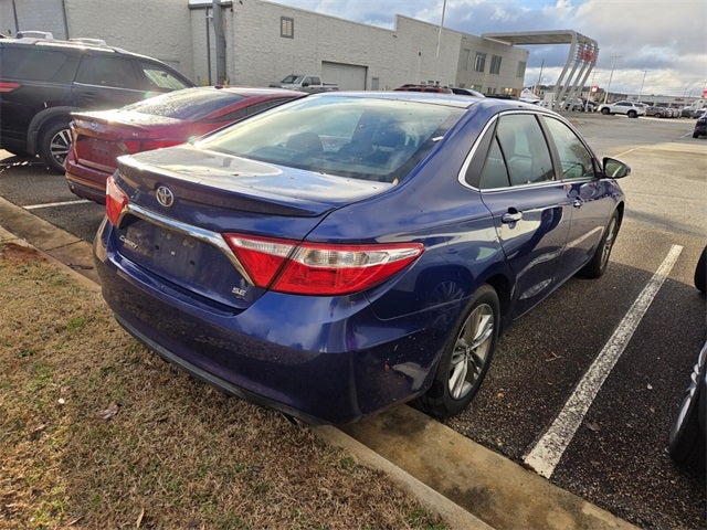 2016 Toyota Camry SE