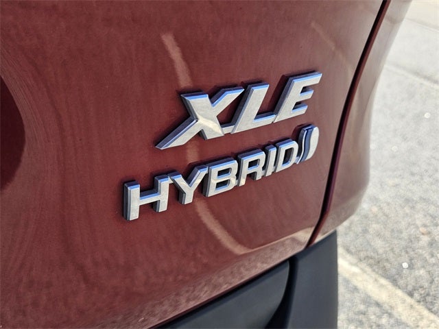 2024 Toyota RAV4 XLE