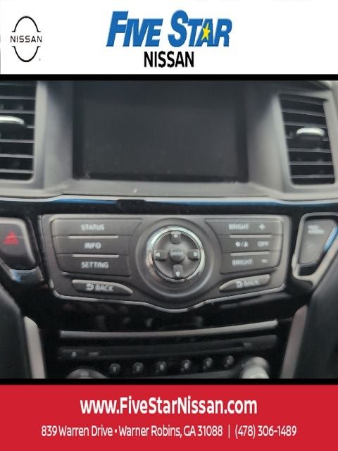 2015 Nissan Pathfinder SV