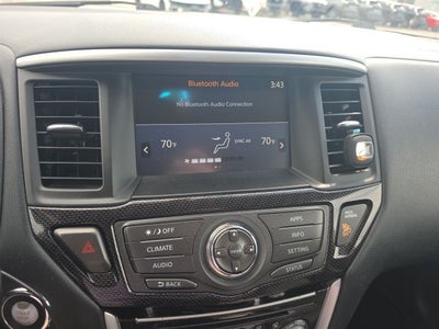 2020 Nissan Pathfinder SV