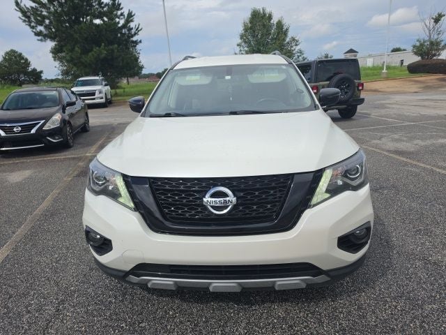 2020 Nissan Pathfinder SV