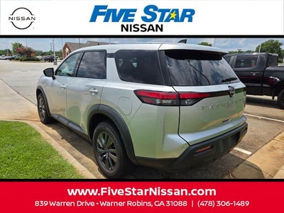 2024 Nissan Pathfinder S