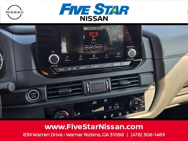 2024 Nissan Pathfinder S