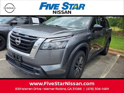 2024 Nissan Pathfinder S