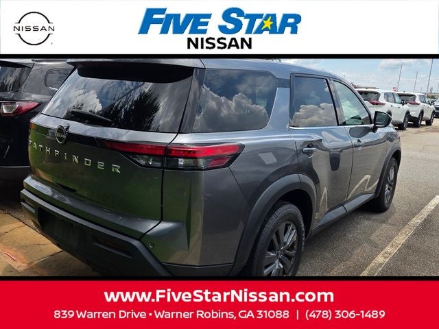 2024 Nissan Pathfinder S